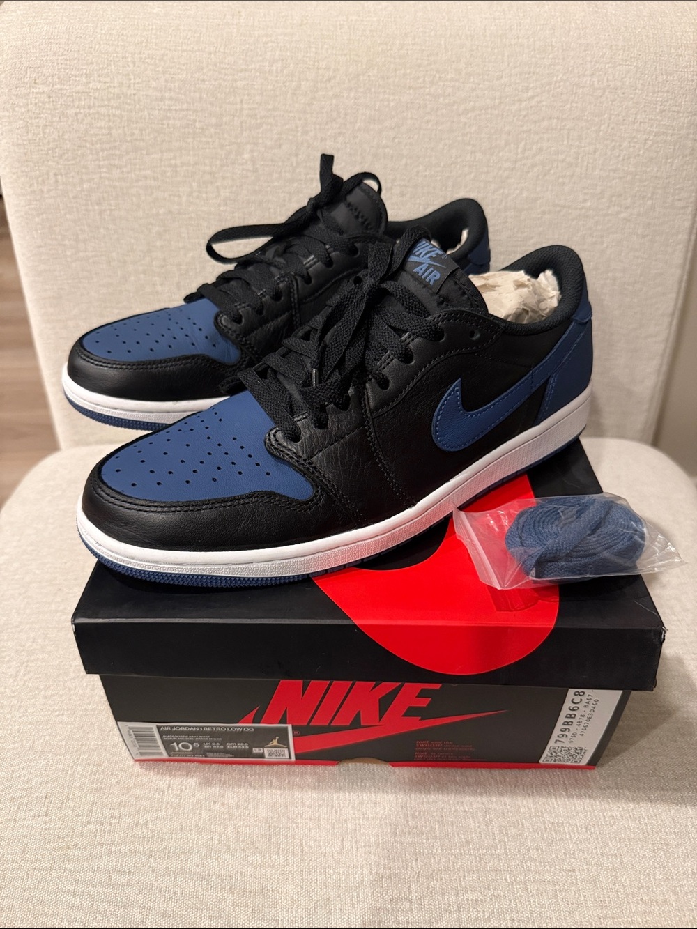 Nike Air Jordan 1 Low OG — Black / Navy Blue